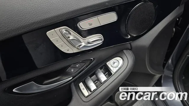 Mercedes-Benz C-Class 2016 — фото 15
