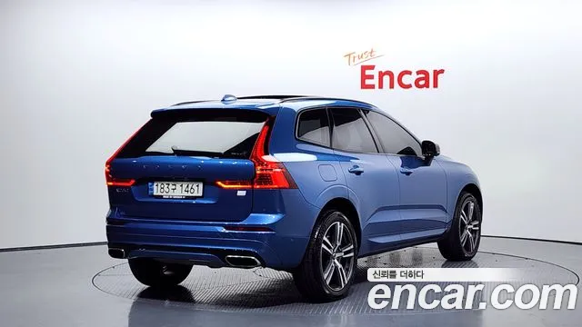 Volvo XC60 2021 — фото 2