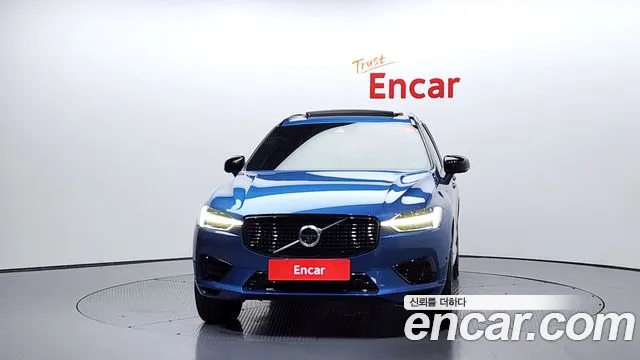 Volvo XC60 2021 — фото 3