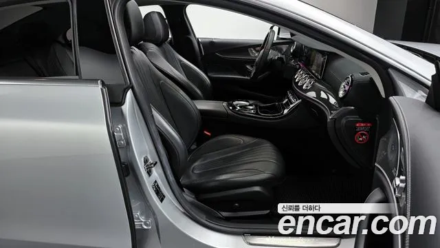 Mercedes-Benz CLS-Class 2019 — фото 10