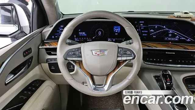 Cadillac Escalade 2023 — фото 12
