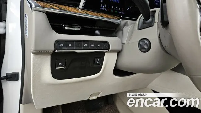 Cadillac Escalade 2023 — фото 15