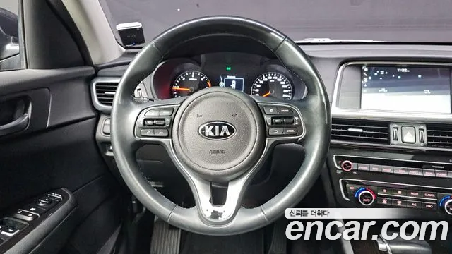 Kia K5 2016 — фото 11
