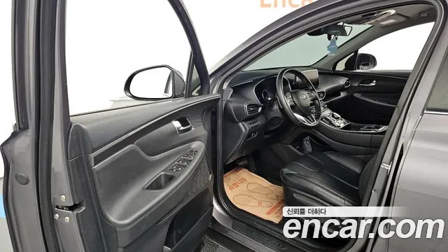 Hyundai Santafe 2022 — фото 10