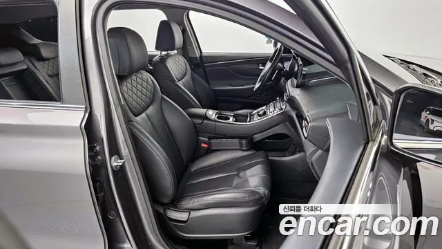 Hyundai Santafe 2022 — фото 12