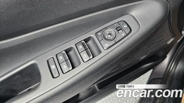 Hyundai Santafe 2022 — фото 13