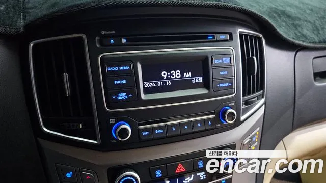 Hyundai Starex 2016 — фото 18