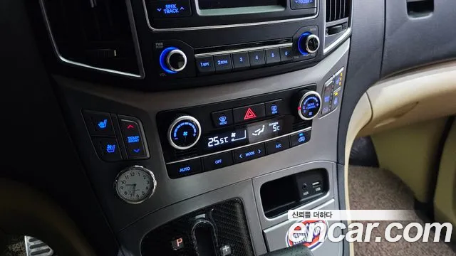 Hyundai Starex 2016 — фото 19