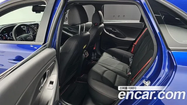 Hyundai i30 2019 — фото 11