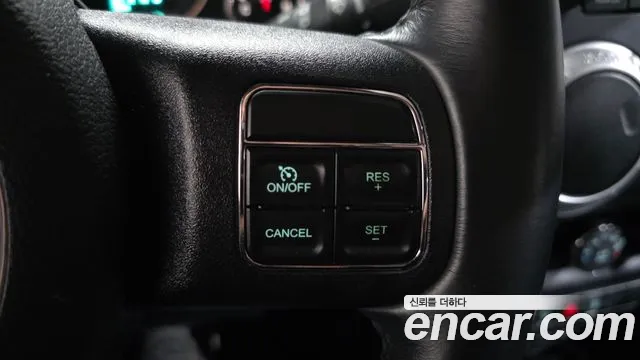 Jeep Wrangler 2017 — фото 16