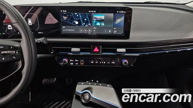 Kia EV6 2025 — фото 14