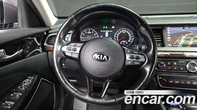 Kia K7 2018 — фото 13