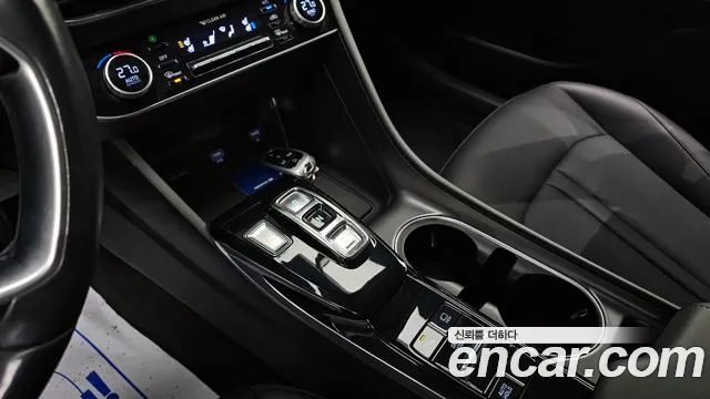 Hyundai Sonata 2022 — фото 9