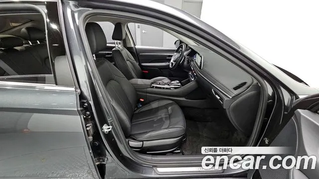 Hyundai Sonata 2022 — фото 13