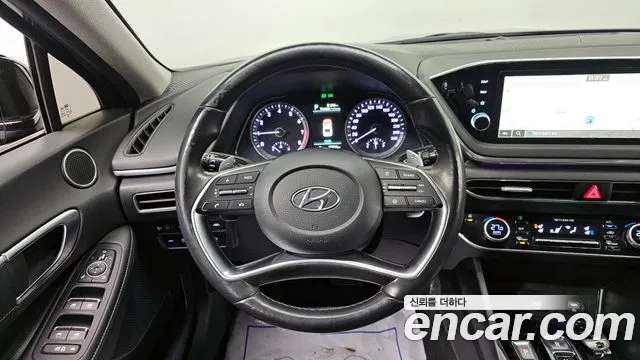 Hyundai Sonata 2022 — фото 16