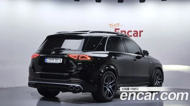 Mercedes-Benz GLE-Class 2023 — фото 2