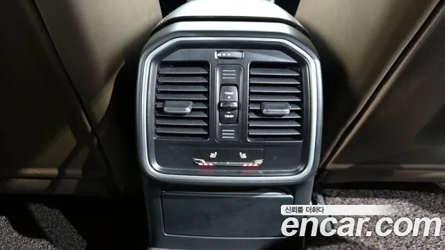 Porsche Macan 2015 — фото 19