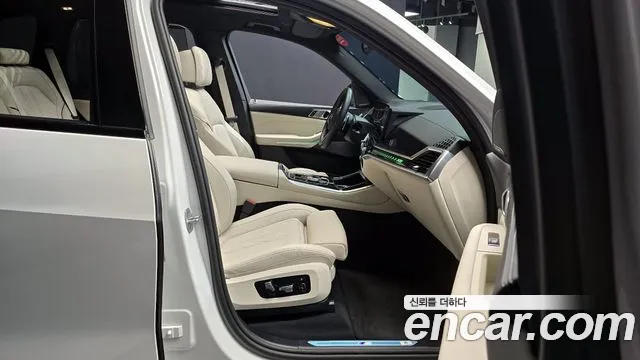 BMW X5 2025 — фото 10