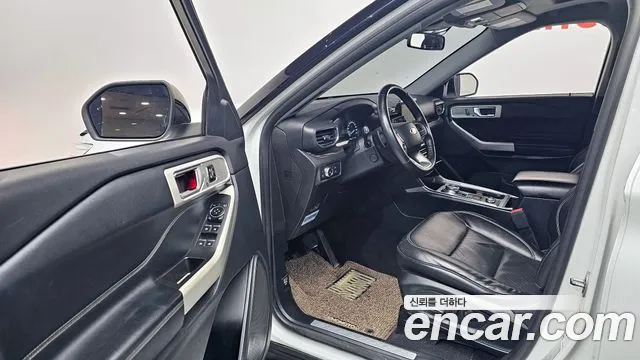 Ford Explorer 2021 — фото 11