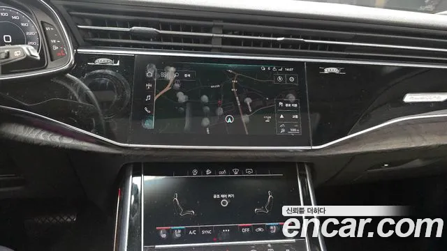 Audi Q7 2020 — фото 16