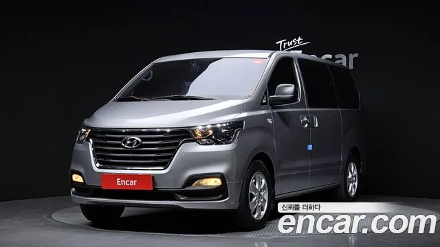 Hyundai Starex 2020 — фото 1