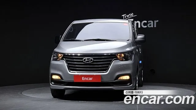Hyundai Starex 2020 — фото 3