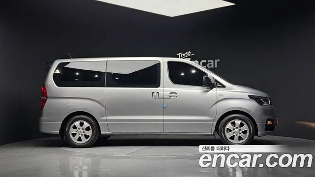 Hyundai Starex 2020 — фото 4