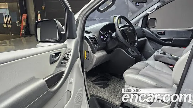 Hyundai Starex 2020 — фото 11