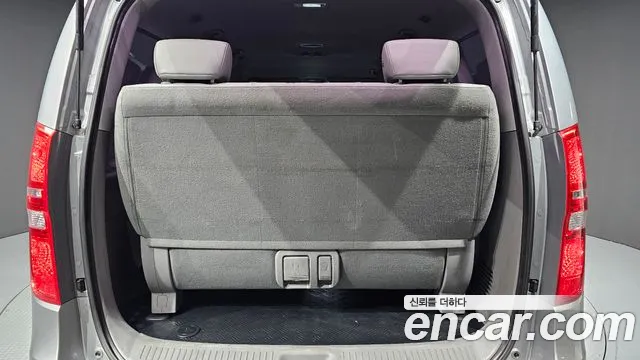 Hyundai Starex 2020 — фото 19