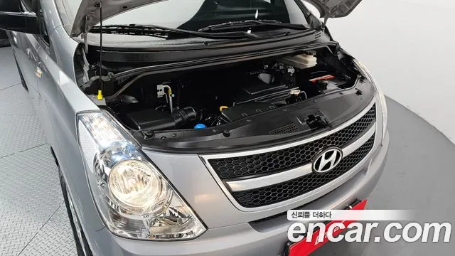 Hyundai Starex 2015 — фото 6