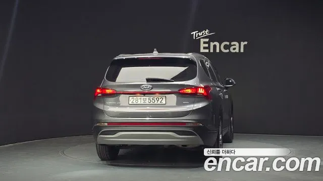 Hyundai Santafe 2023 — фото 4