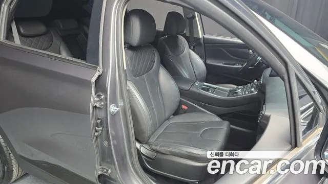 Hyundai Santafe 2023 — фото 12