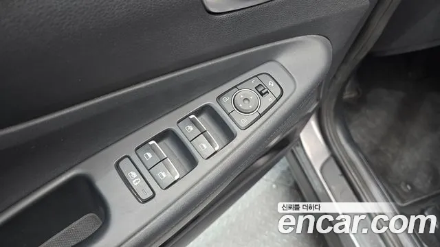 Hyundai Santafe 2023 — фото 14