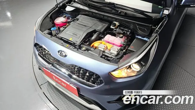 Kia Niro 2021 — фото 6