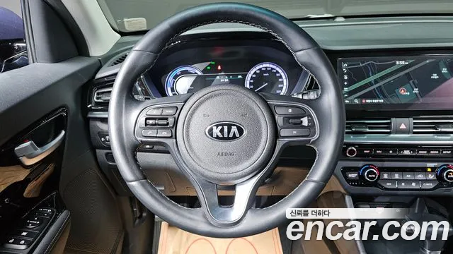 Kia Niro 2021 — фото 15