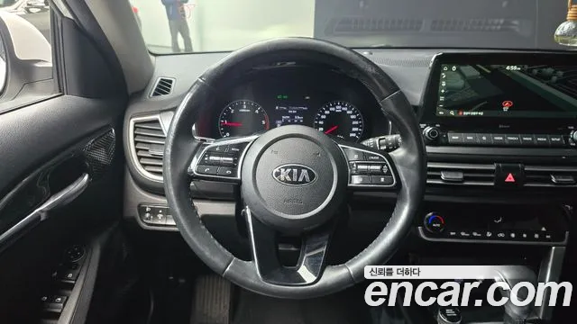 Kia Seltos 2022 — фото 13