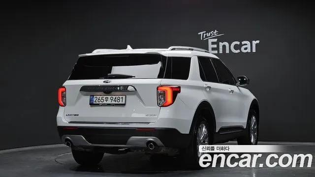 Ford Explorer 2022 — фото 2