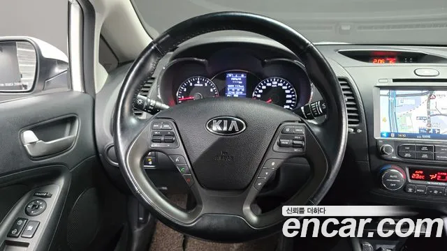 Kia K3 2015 — фото 14