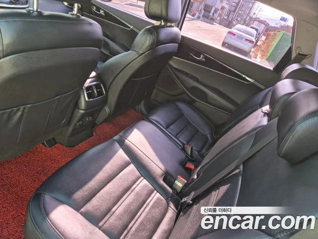 Kia Sorento 2017 — фото 10
