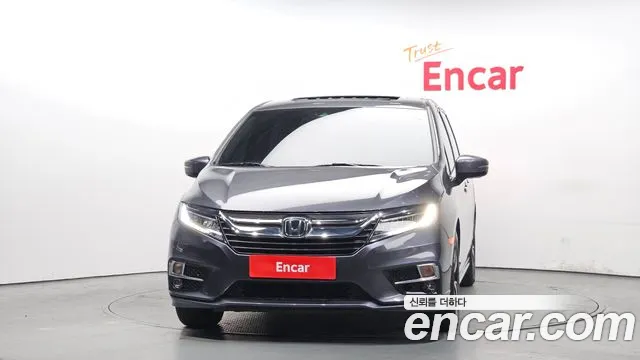 Honda Odyssey 2018 — фото 3