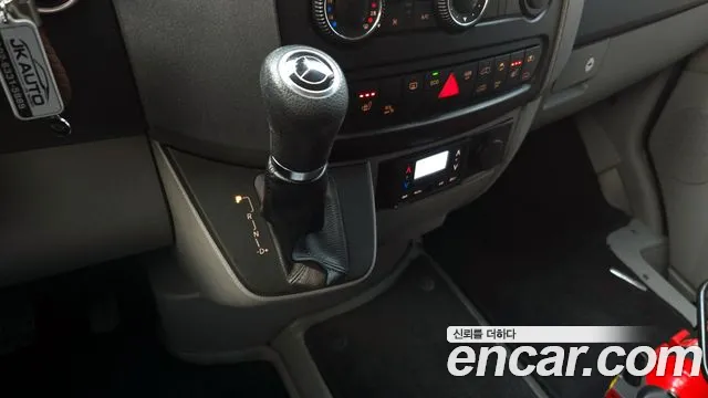 Mercedes-Benz Sprinter 2017 — фото 9