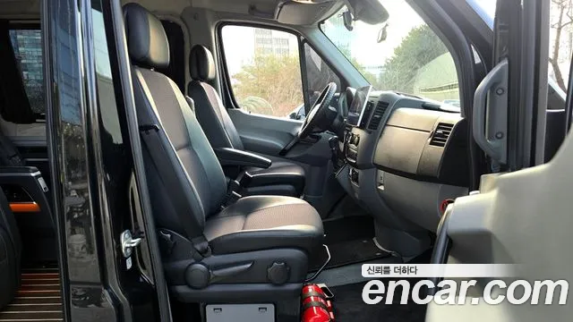 Mercedes-Benz Sprinter 2017 — фото 10