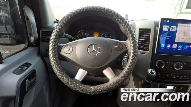 Mercedes-Benz Sprinter 2017 — фото 13