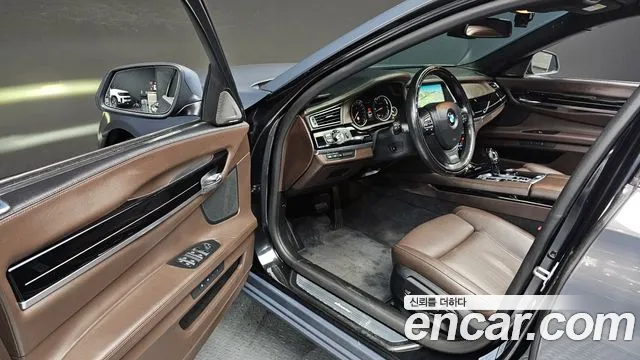 BMW 7-Series 2015 — фото 11