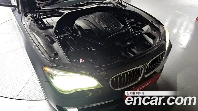 BMW 7-Series 2015 — фото 20