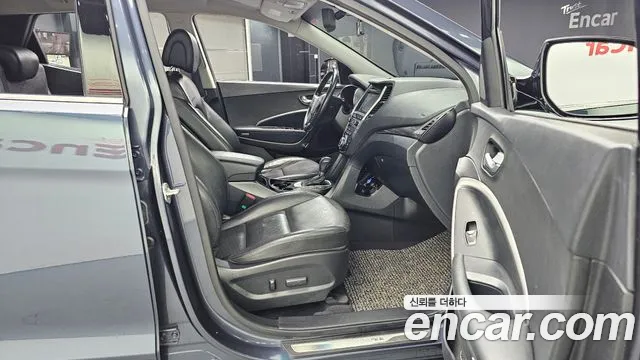 Hyundai Santafe 2016 — фото 11