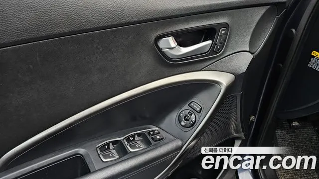 Hyundai Santafe 2016 — фото 16