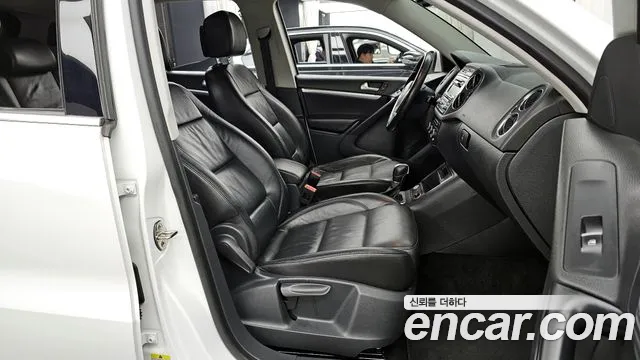 Volkswagen Tiguan 2015 — фото 11