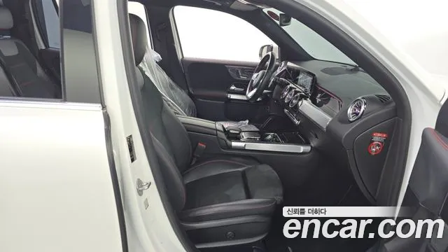 Mercedes-Benz GLB-Class 2021 — фото 11