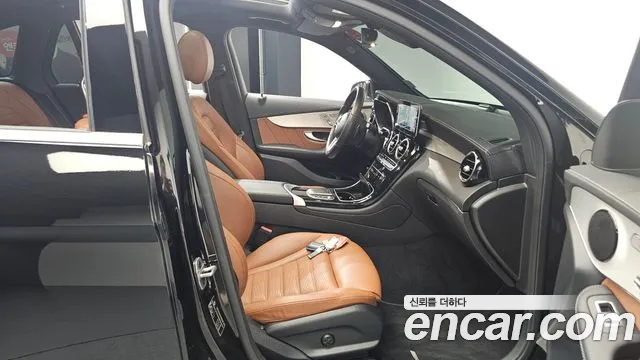 Mercedes-Benz GLC-Class 2022 — фото 11